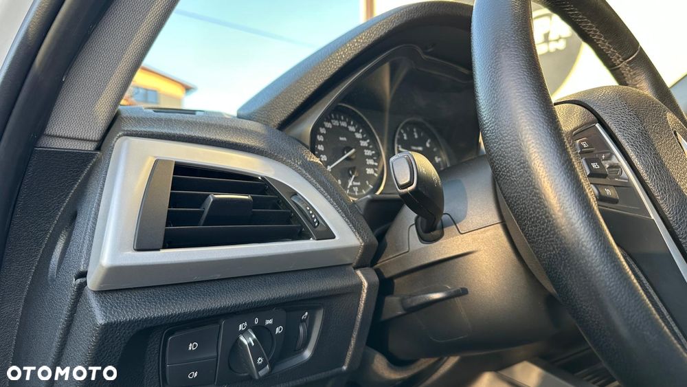 BMW Seria 1 116d - 9