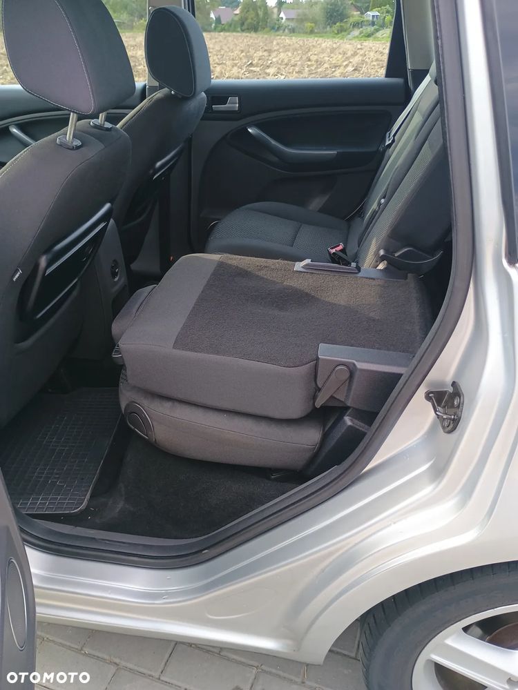 Ford C-MAX 1.6 TDCi DPF Titanium - 19