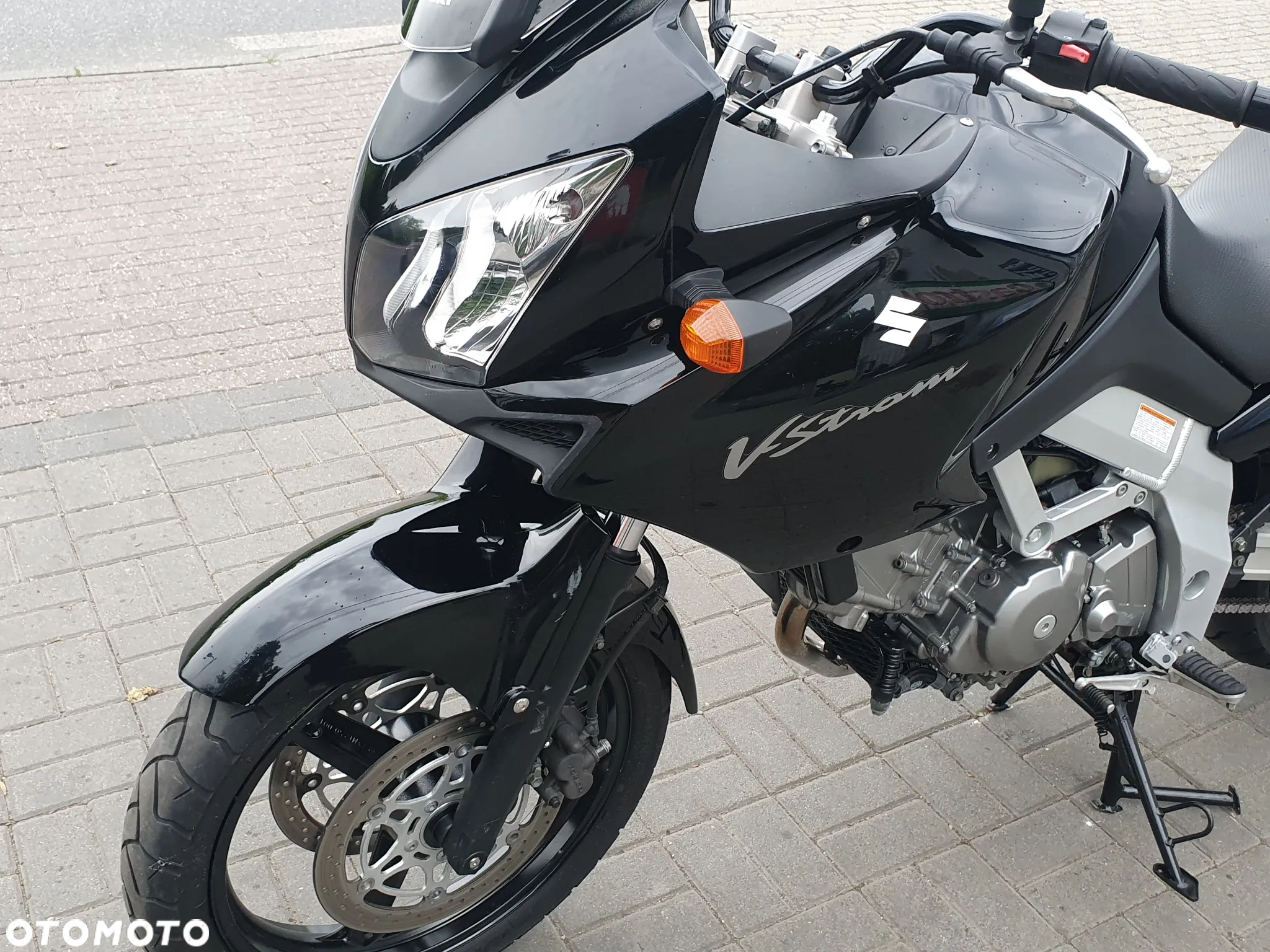Suzuki V-STROM - 18