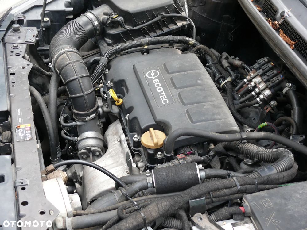 Opel Astra 1.4 T Enjoy - 24