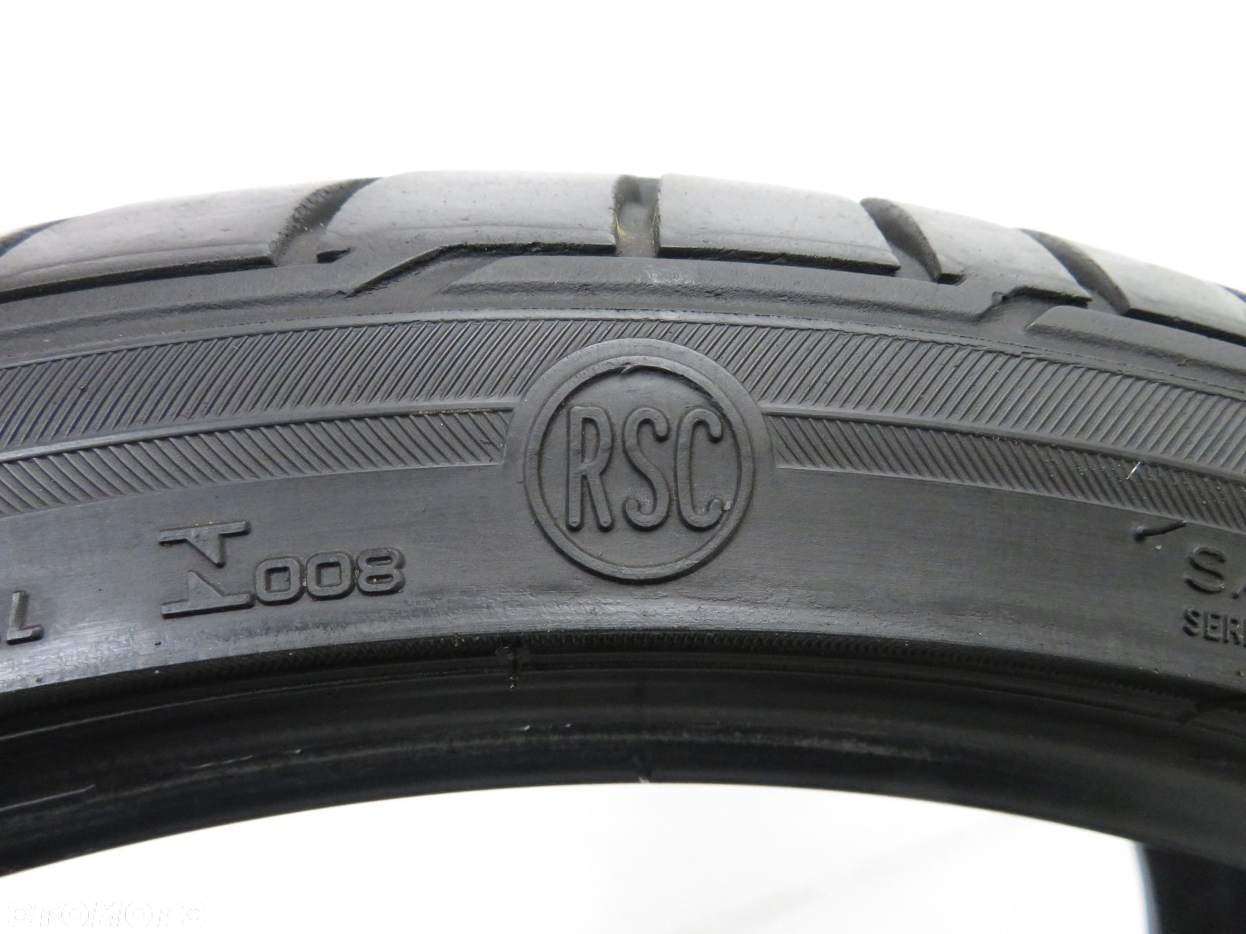 225/35R19 Bridgestone Potenza RE050A 88Y XL RFT - 10