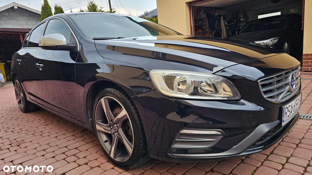 Volvo S60 T3 R-Design Summum - 4