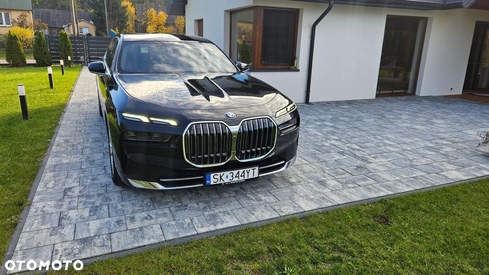 BMW Seria 7 - 16