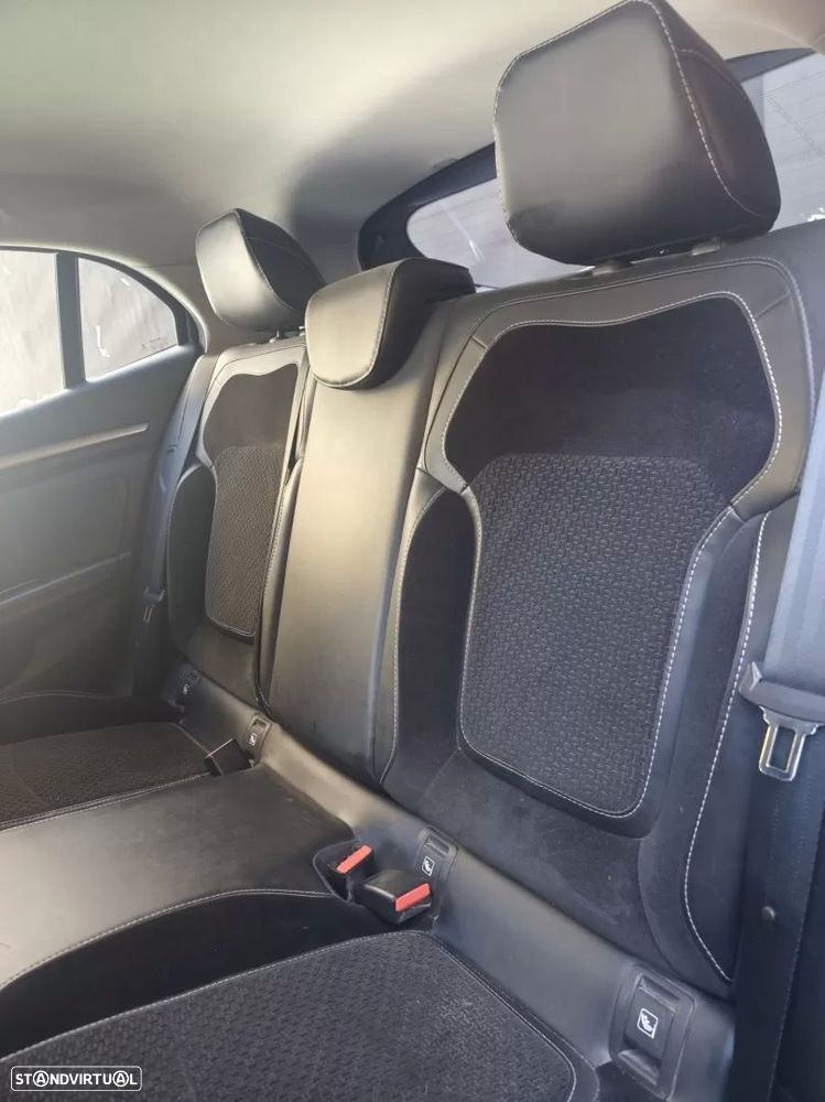 Renault Mégane ENERGY dCi 110 EDC INTENS - 16