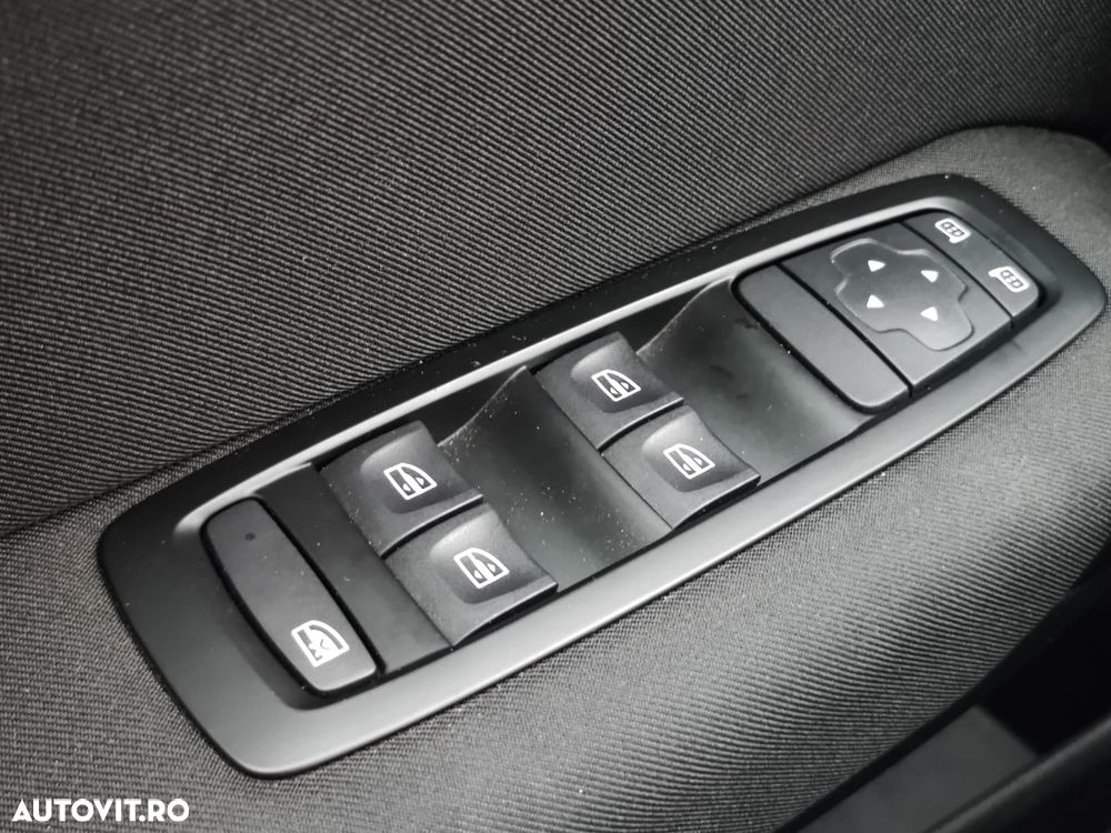 Renault Megane BLUE dCi 115 INTENS - 20