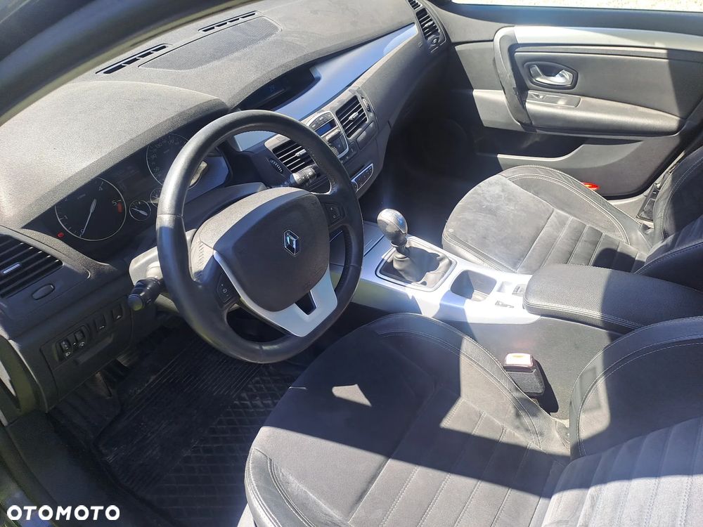 Renault Laguna 2.0 DCi Confort Dynamique - 9
