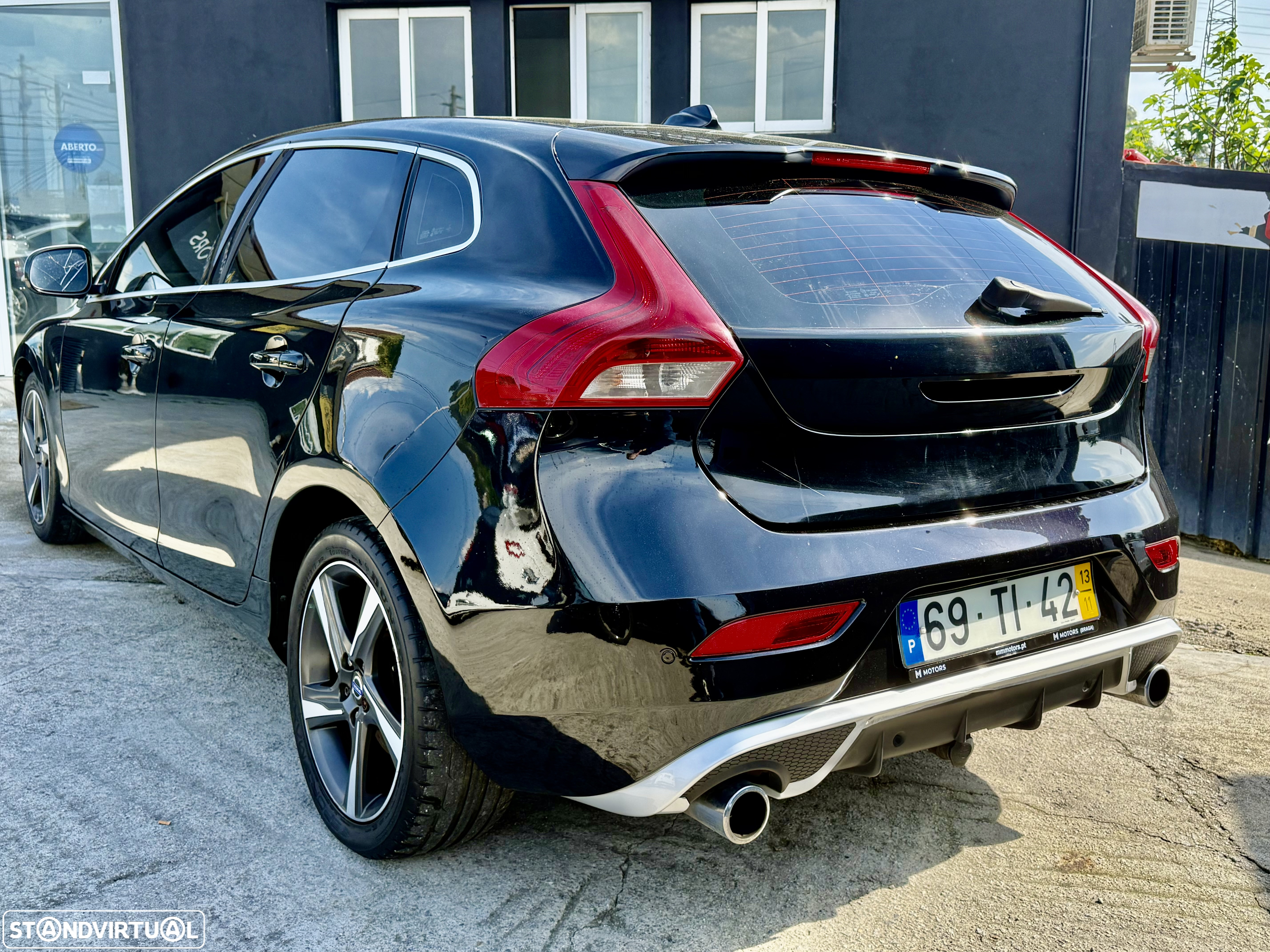 Volvo V40 1.6 D2 Eco R-Design - 4