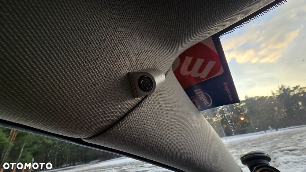 Toyota Avensis 2.0 D-4D Premium - 30