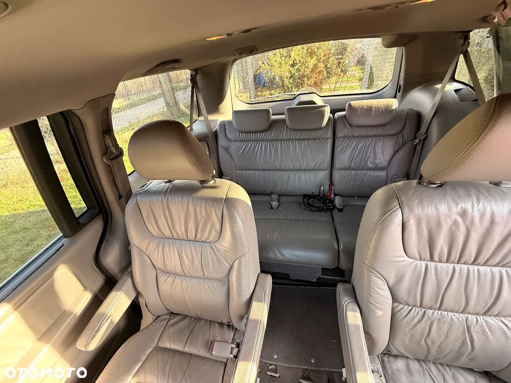 Honda Odyssey 3.5 LX - 8