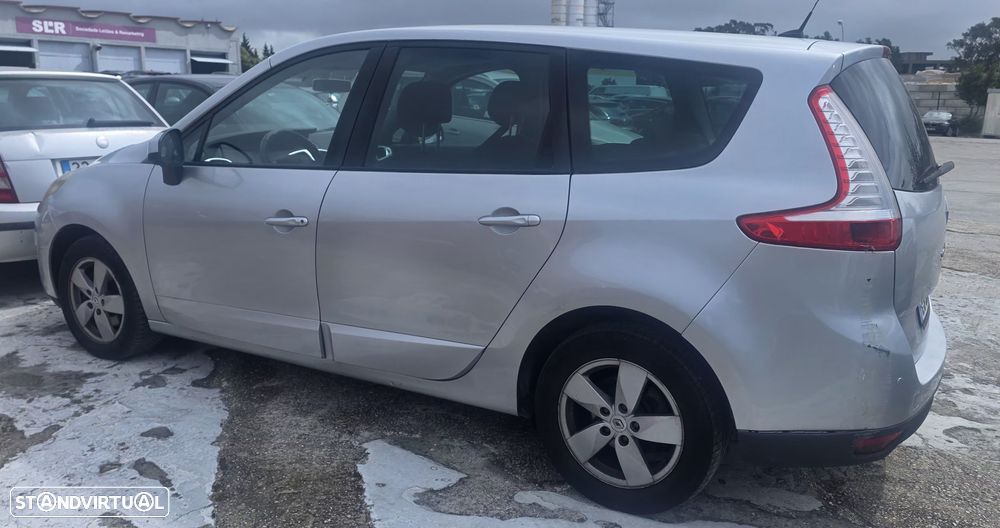 Renault Grand Scénic 1.5 dCi Bose Edition 7L - 4