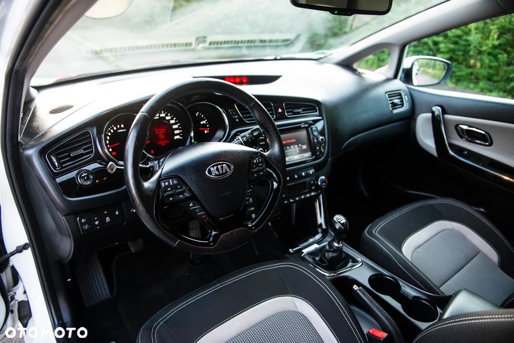Kia Ceed 1.4 CVVT Vision - 19