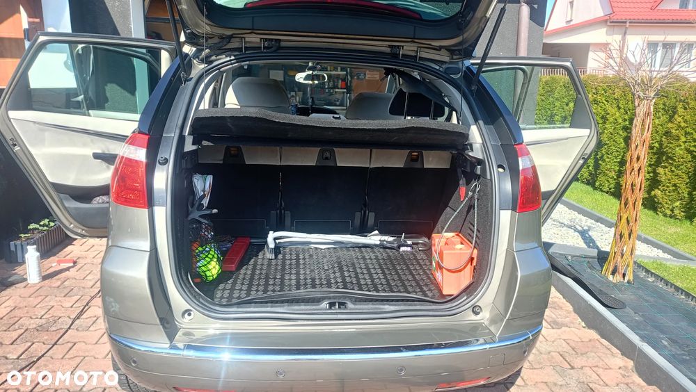 Citroën C4 Picasso 1.6 HDi Equilibre Pack - 12