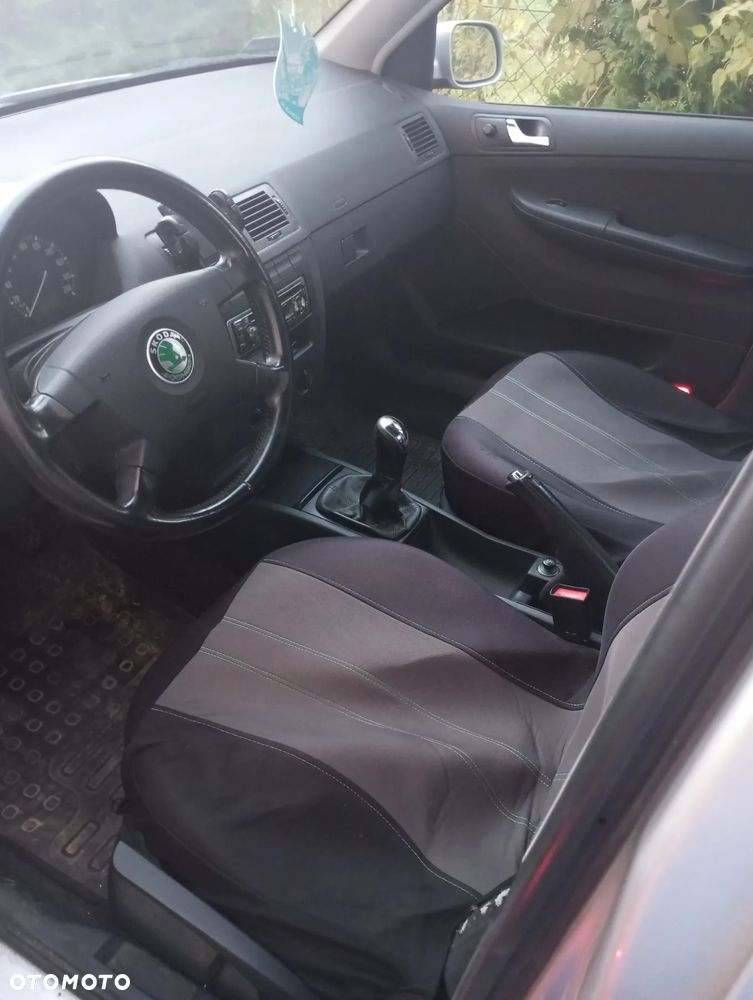 Skoda Fabia - 4