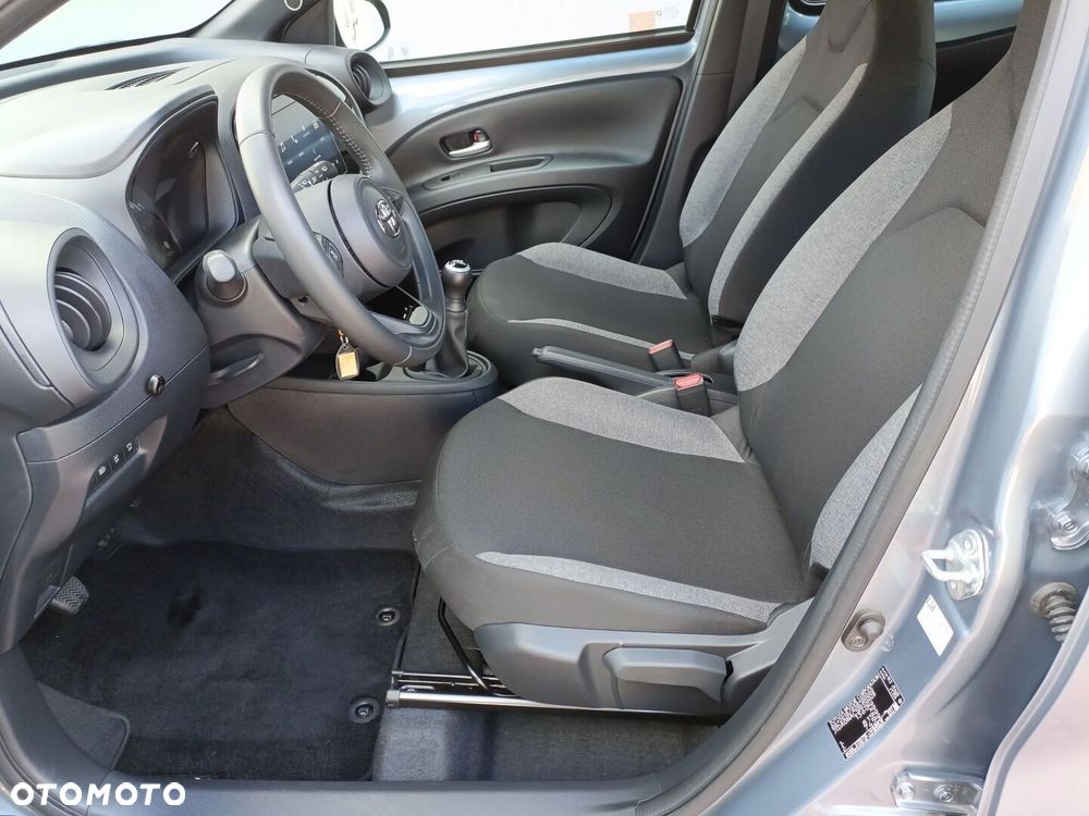 Toyota Aygo X - 10