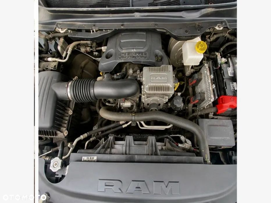 RAM 1500 5.7 Crew Cab Laramie - 11
