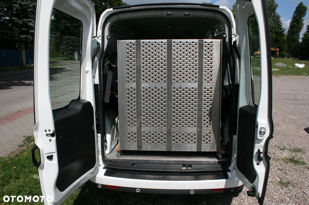 Fiat Doblo 1.6 Multijet 16V Lounge - 16