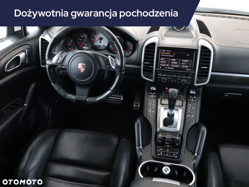 Porsche Cayenne - 9