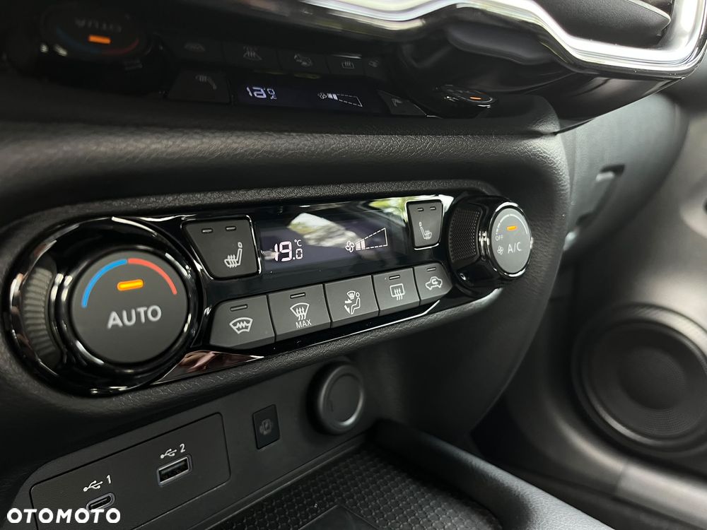 Nissan Juke 1.6 Hybrid N-Connecta AMT - 16
