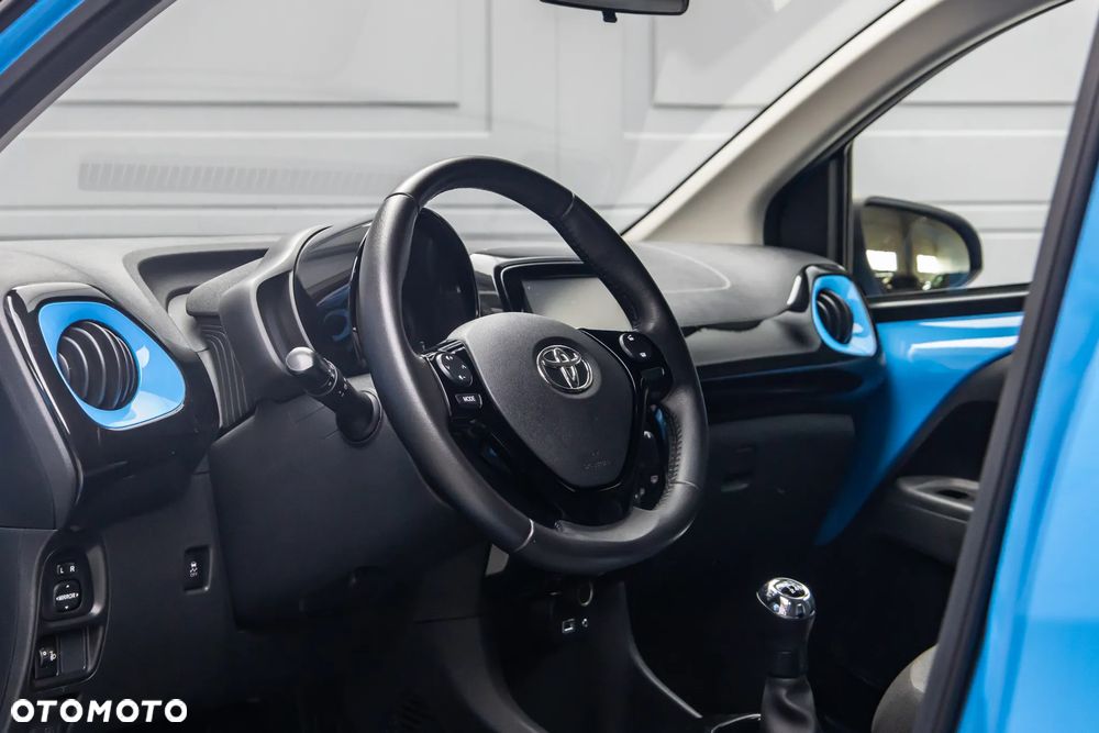 Toyota Aygo x-cite - 13