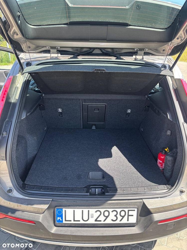 Volvo XC 40 T3 Momentum Core - 11