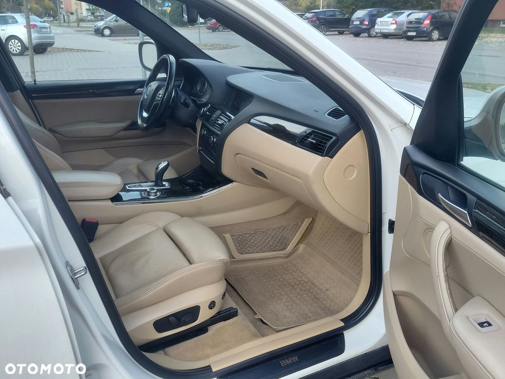 BMW X3 xDrive35i - 11