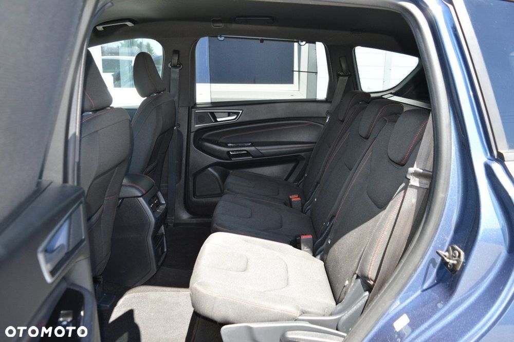 Ford S-Max - 32