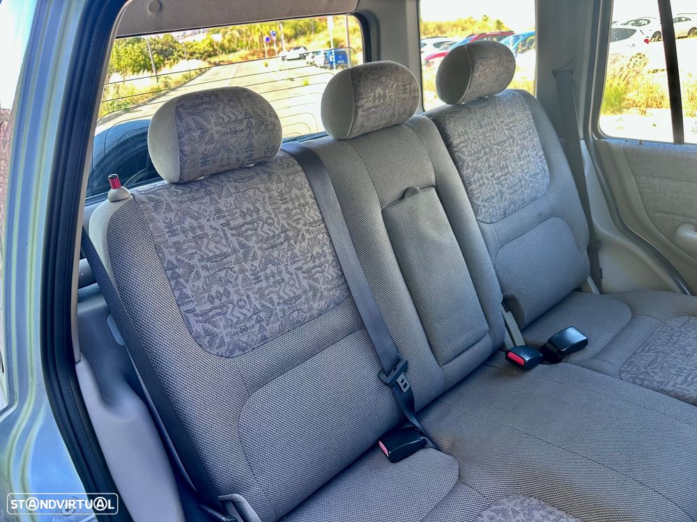 Land Rover Freelander 2.0 di - 24