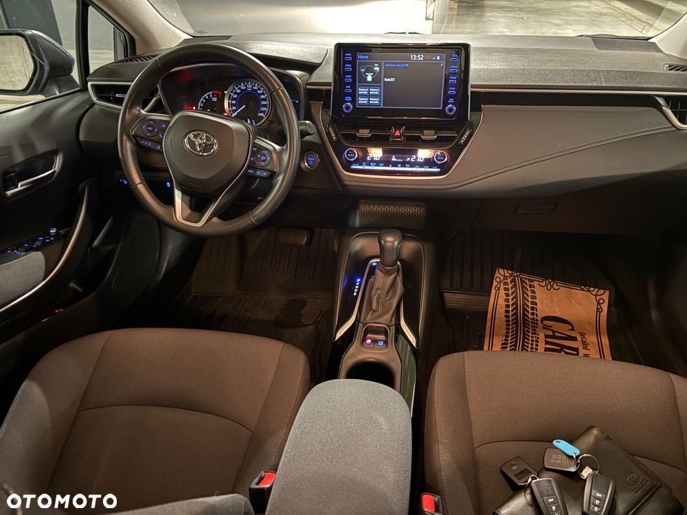 Toyota Corolla 1.8 Hybrid Comfort - 17