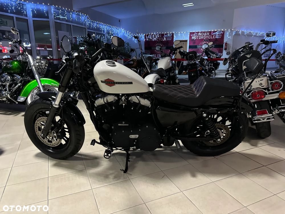Harley-Davidson Sportster Forty-Eight - 2
