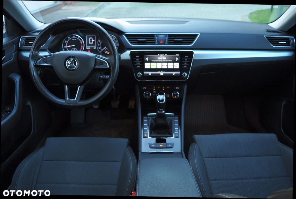 Skoda Superb 1.5 TSI ACT Ambition - 32