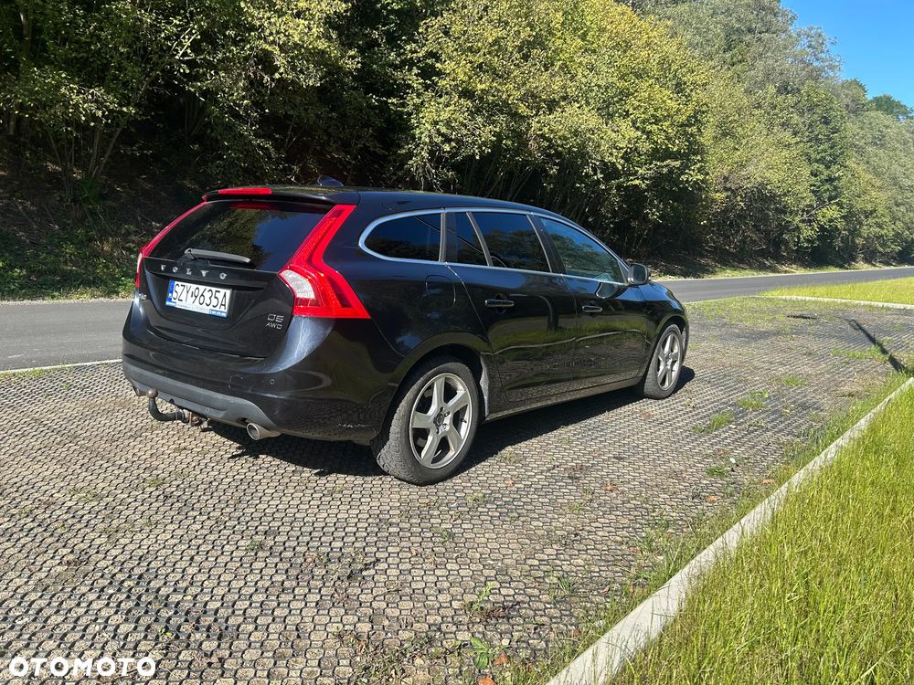 Volvo V60 D5 AWD Summum - 6