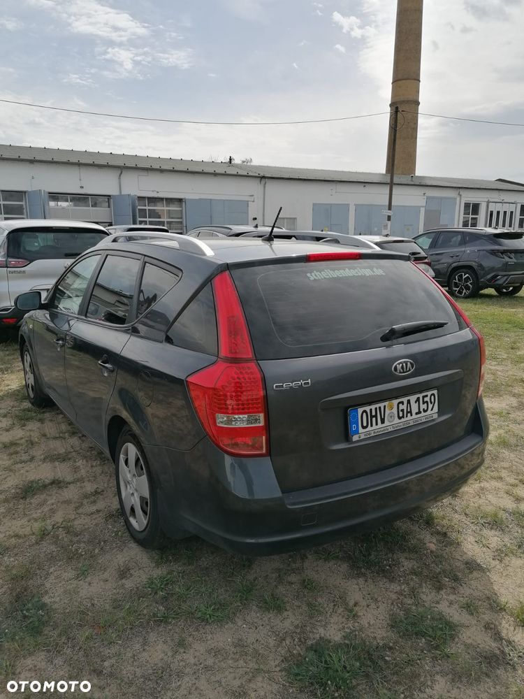 Kia Ceed - 3