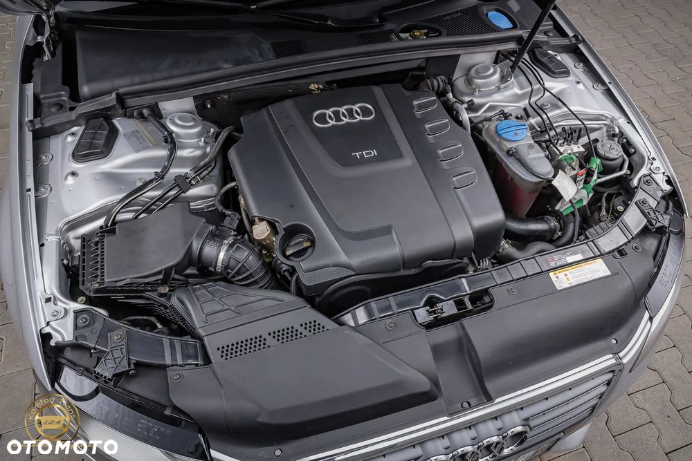 Audi A4 Avant 2.0 TDI DPF multitronic S line Sportpaket - 18