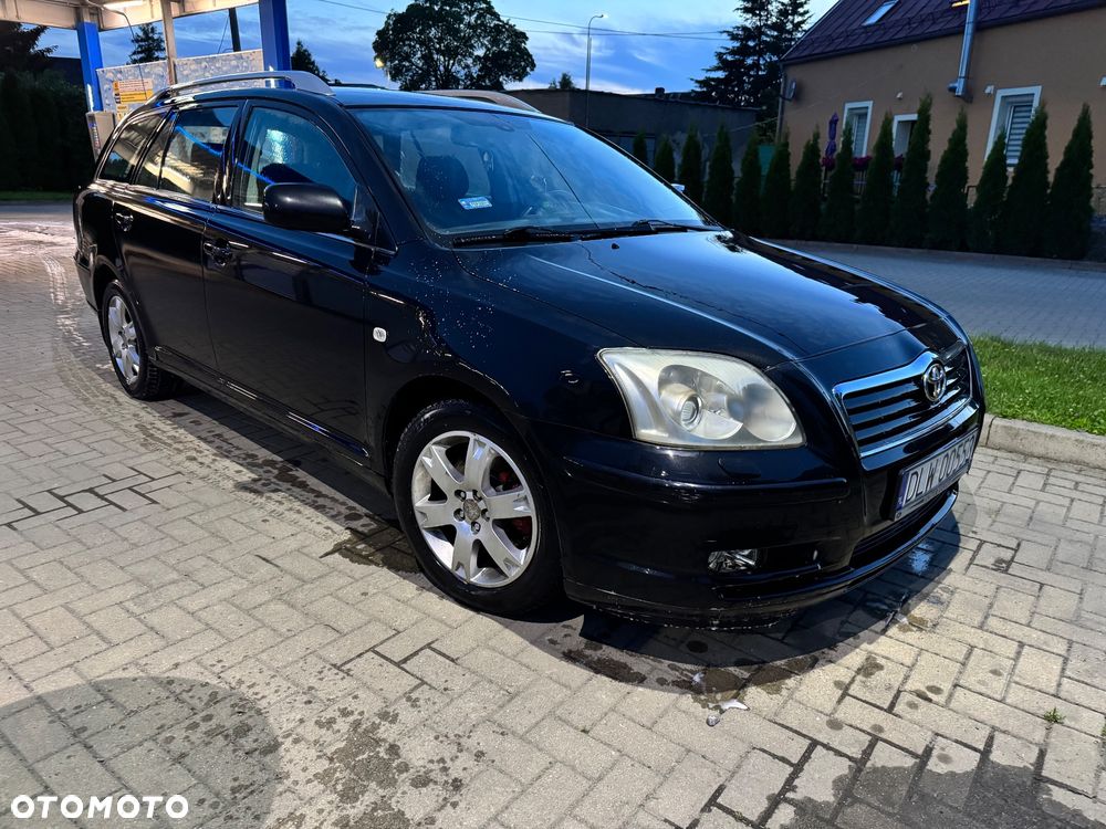 Toyota Avensis 2.0 D-4D Combi - 2