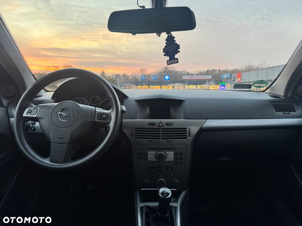 Opel Astra 1.6 - 12
