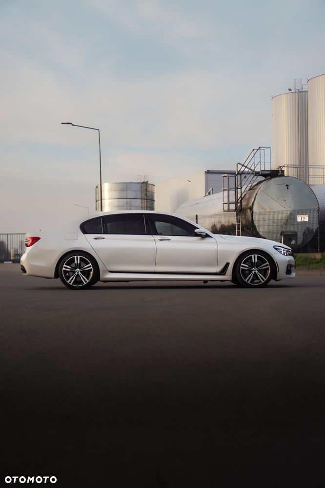 BMW Seria 7 - 15