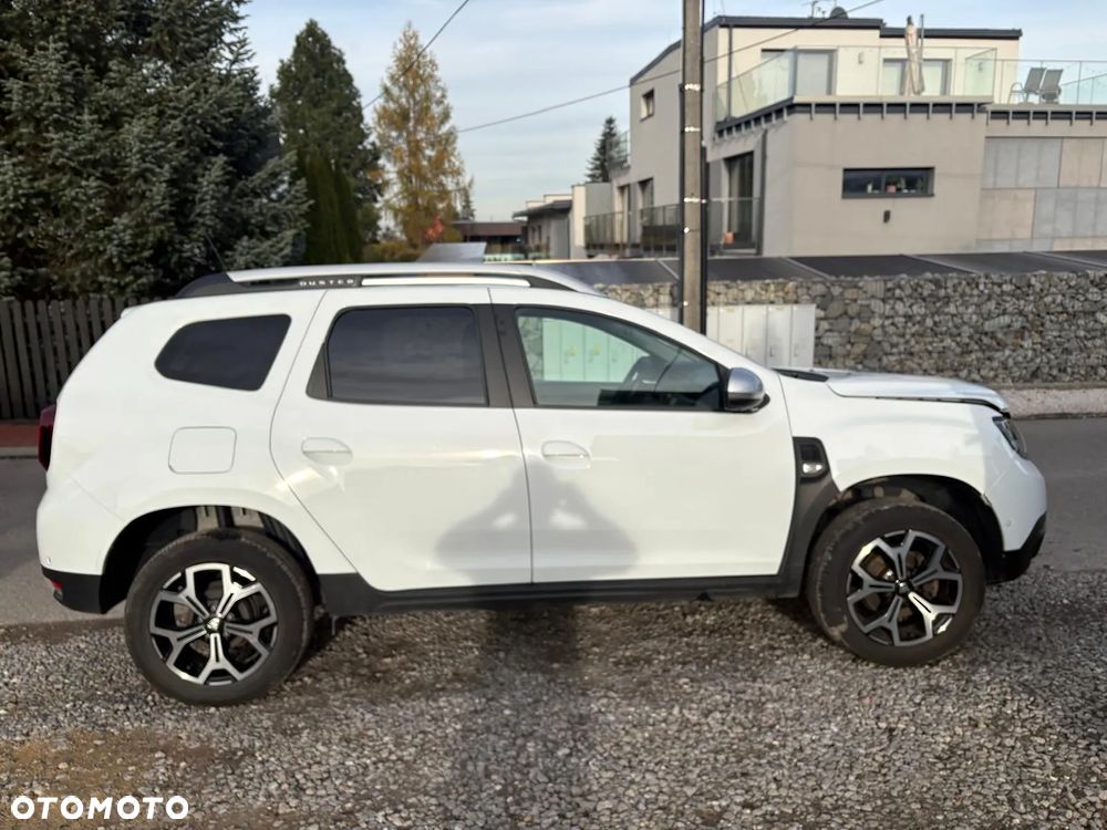 Dacia Duster 1.2 TCe Celebration S&S EU6 - 3