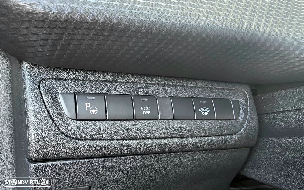 Peugeot 2008 PureTech 110 Stop&Start Crossway - 24