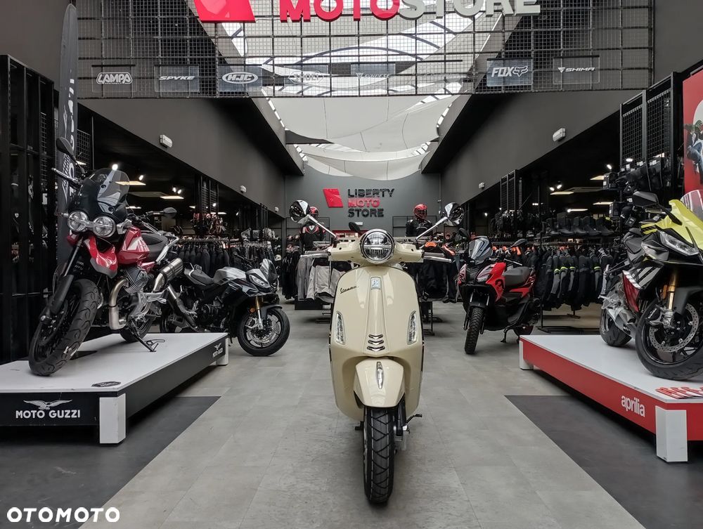 Vespa Primavera - 8