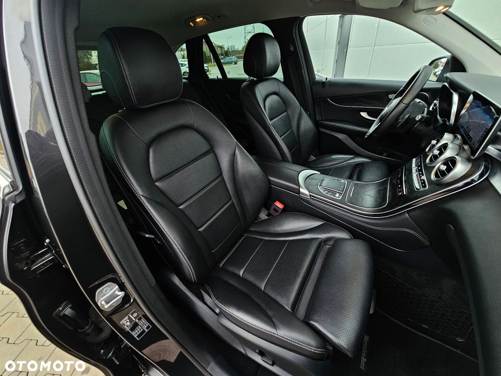 Mercedes-Benz GLC 220 d 4Matic 9G-TRONIC - 31
