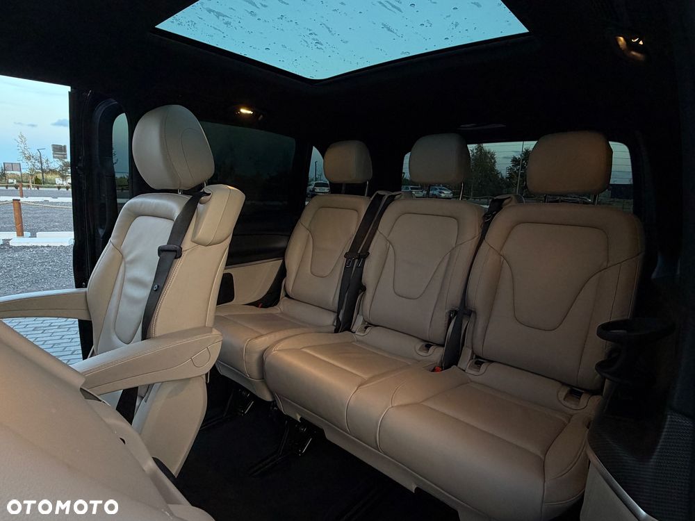 Mercedes-Benz Klasa V 300 d 4-Matic Exclusive 9G-Tronic (długi) - 17