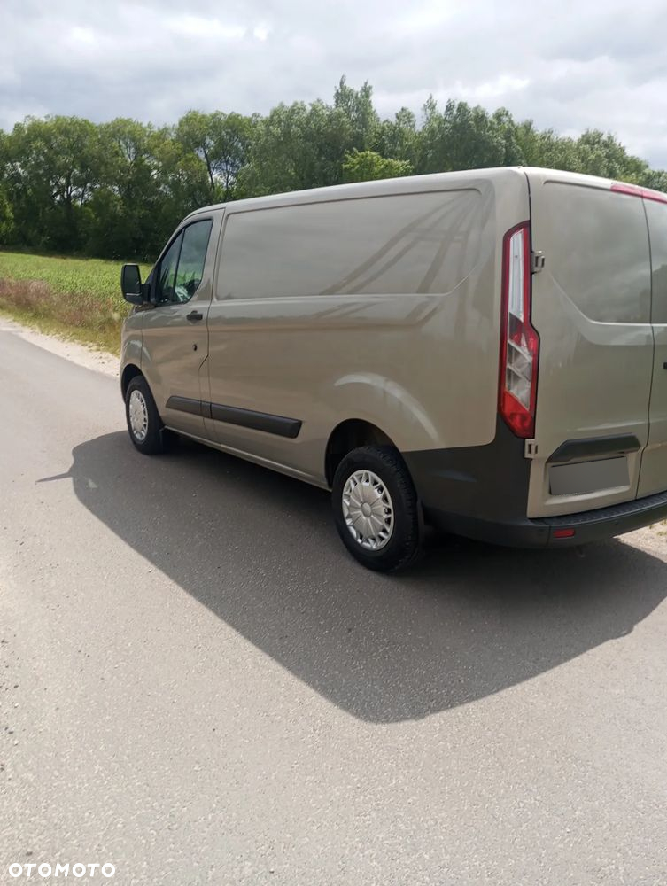 Ford Transit Custom - 8