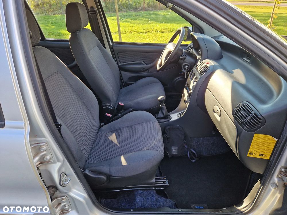 Tata Indica 1.4 GLS - 11