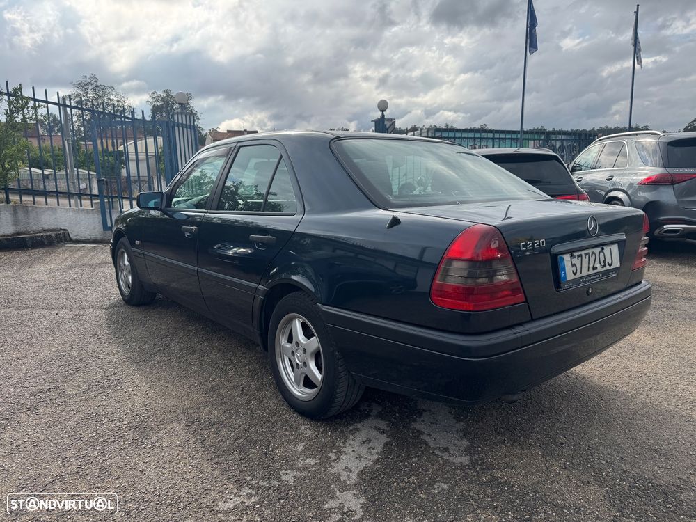 Mercedes-Benz C 220 D Classic - 6