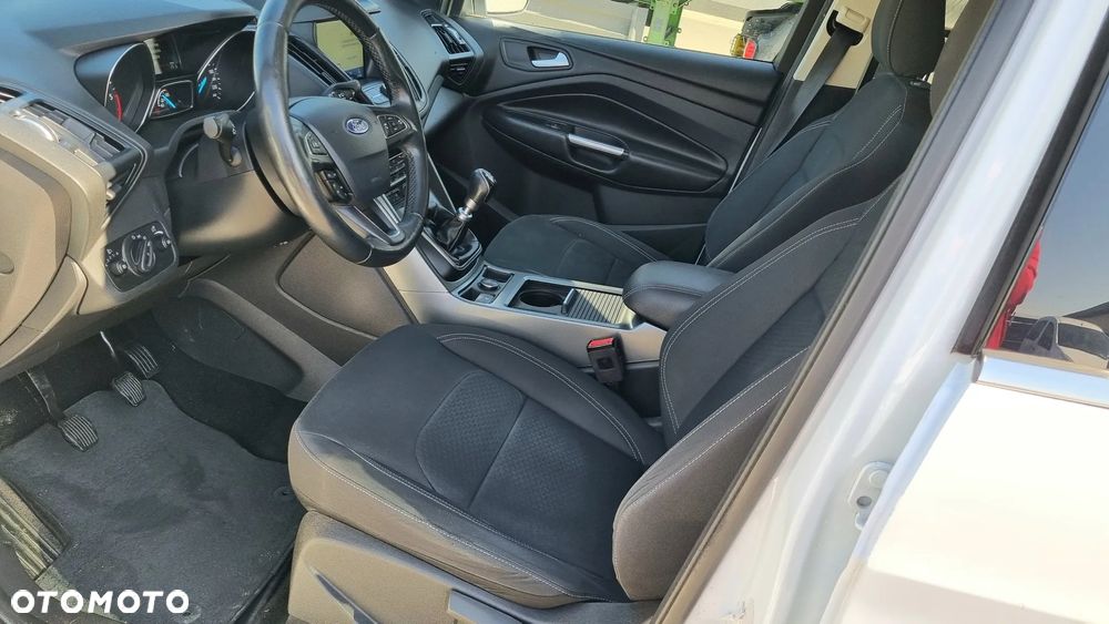 Ford Kuga 2.0 TDCi 2x4 Cool & Connect - 16