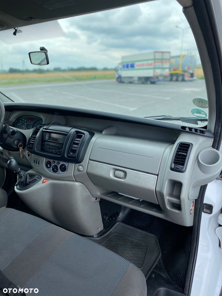 Renault Trafic - 11