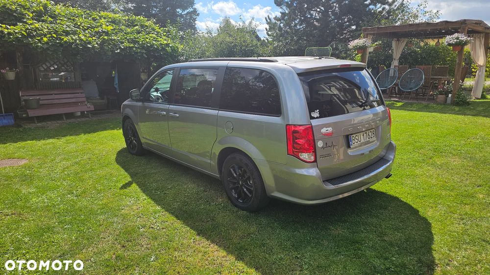 Dodge Grand Caravan 3.6 R/T - 4