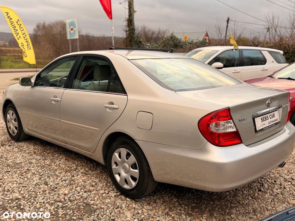 Toyota Camry 2.4 VVT-i - 4