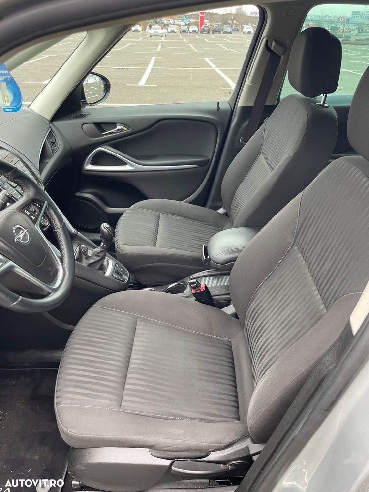 Opel Zafira Tourer 1.6 CDTI ECOFLEX Start/Stop Style - 8