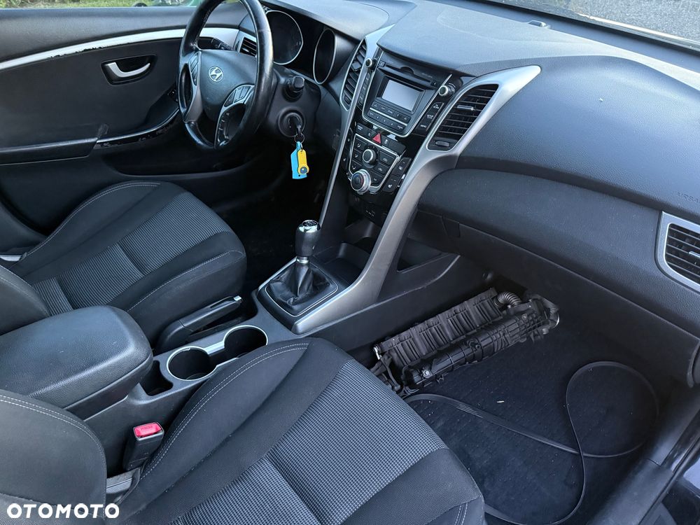 Hyundai i30 1.6 CRDi BlueDrive Classic + - 22